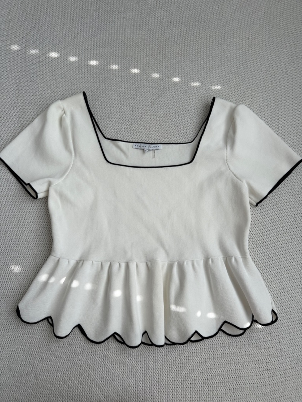 English Factory Scallop Peplum Short Sleeve Top White/Black Size Large
